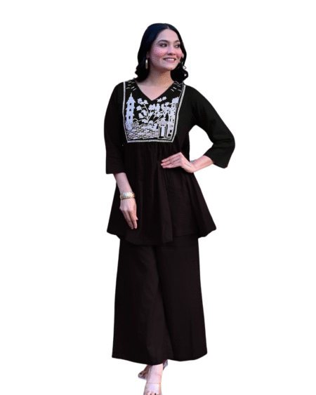 Graceful Women's Embroidered Cotton Kurta with Pants ? Size (XL)