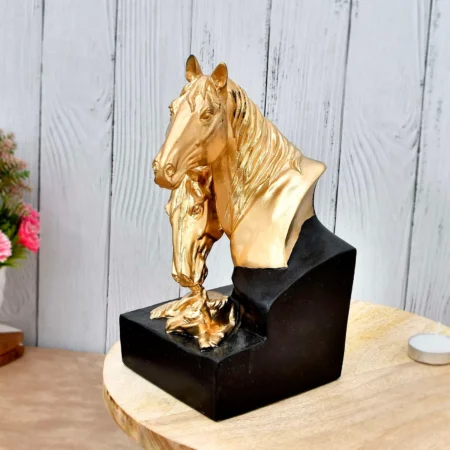 Elegant Horse Head Statue | Hand-Carved Polyresin Showpiece
